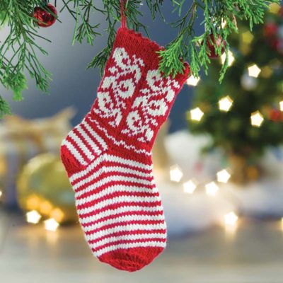 Andrea Wong’s miniature Portuguese stocking with a Portuguese Spiral Toe based on socks made by Doña Maria Felismina Pereira in Serra D’Ossa, Portugal.