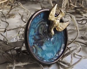 how to make an enameled resin birdbath ring