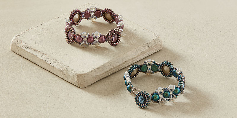 6 Tips to Learn How to Bezel a Rivoli with Peyote Stitch 6 Tips to Learn How to Bezel a Rivoli with Peyote Stitch