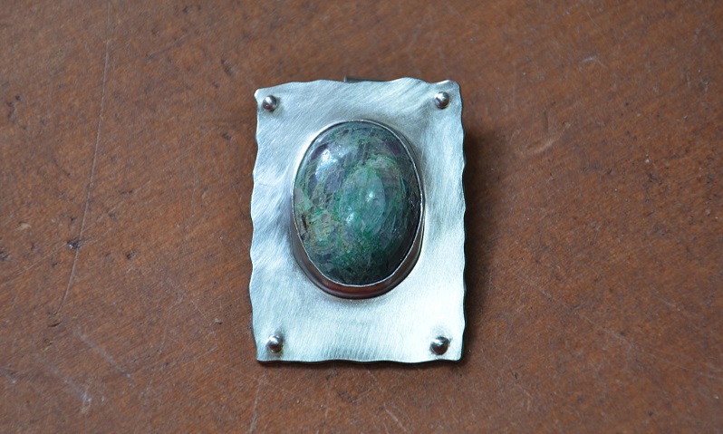 buying and setting cabochons with Lexi Erickson