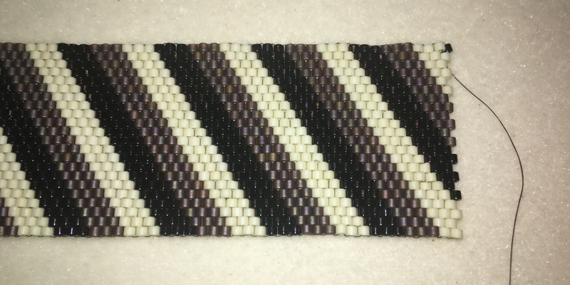 Stitch Tips: Odd-Count Flat Peyote Stitch Stitch Tips: Odd-Count Flat Peyote Stitch