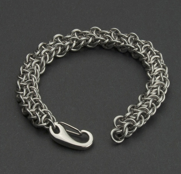 Chunky thick medieval-style chain bracelet in stainless steel; photo: Kylie Jones