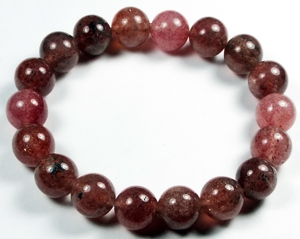 bracelet made of cherry tanzurine gemstones
